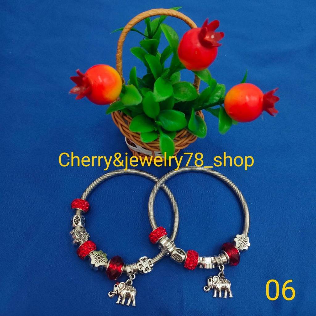 กำไลข้อมือ  เพนโดร่า ลายช้าง เม็ดพลอยสี ราคาถูกที่สุดมีหลายแบบให้เลือก สินค้าพร้อมจัดส่งจากประเทศไทย