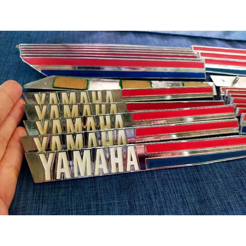 ยามาฮ่าโลโก้ถังน้ำมัน Yamaha V75 Y80 (2 ข้าง 2คู่)ทั้งหมดได้ 4 ชิ้น