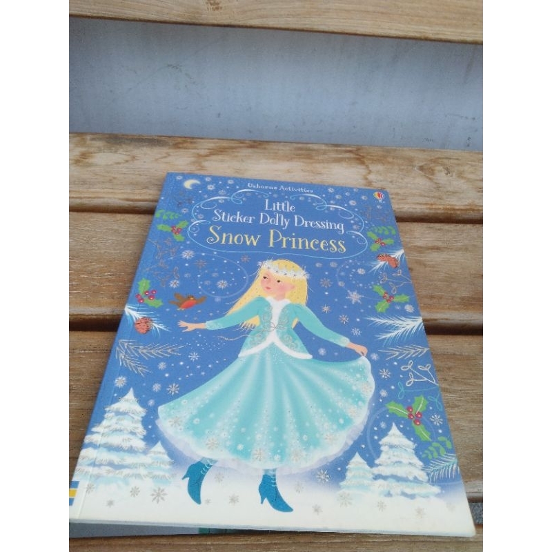 Little Stickker Dolly Dressing Snow Princess