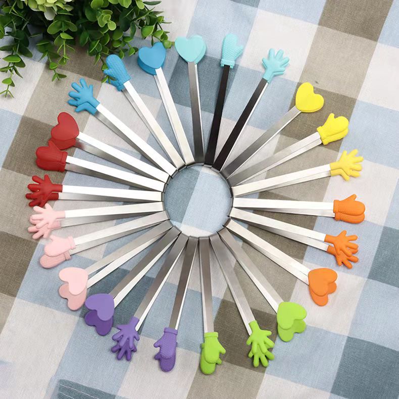 พร้อมส่ง ที่คีบซิลิโคนลายหัวใจ มือ ถุงมือ ทั้งหมด 3 แบบ 6 สี ที่คีบอเนกประสงค์ขนาดเล็ก 13-14 cm คีบอาหาร คีบ/หนีบน้ำแข็ง ราคา ถูกที่สุด ดีลบีเคเค แกลเลอรีภาพที่ 2