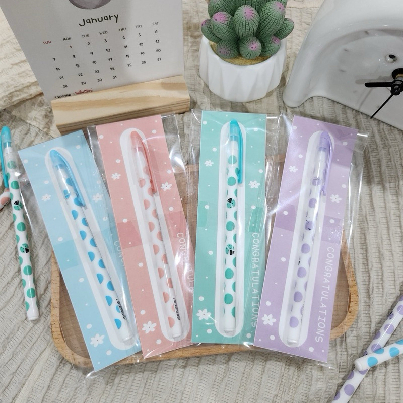 ของขวัญวันปัจฉิม ปากกาสีพลาสเทล Congratulations set 2 ยี่ห้อควอนตั้ม 0.5 มิล คละสี