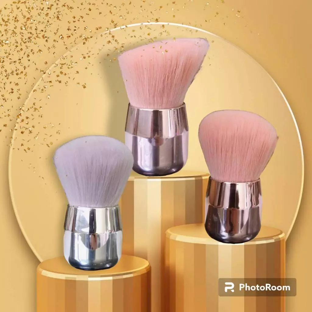 แปรงแต่งหน้า คาบูกิ kabuki ขนนุ่ม หนา พกพาสะดวก มี 2 สีให้เลือก แปรง (สีชมพู สีเงิน)