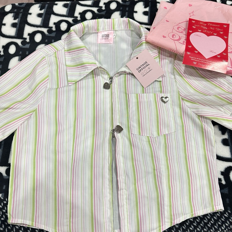 ส่งต่อเสื้อ cintage official💚