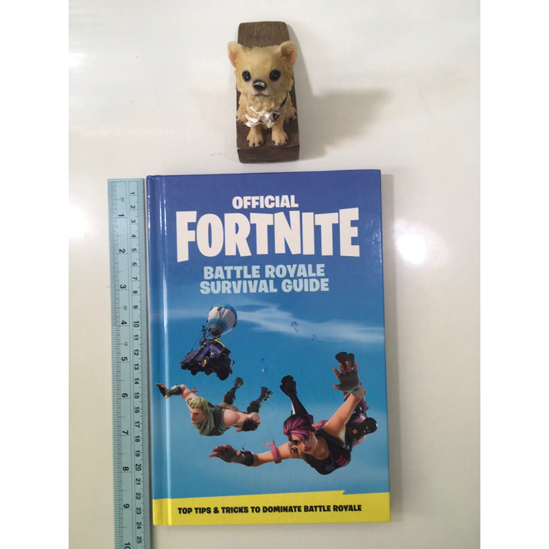 Fortnite Battle Royale Survival Guide หนังสือภาษาอังกฤษมือสองปกแข็ง