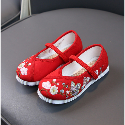 พร้อมส่ง รองเท้าจีนเด็กผู้หญิงสีแดงลายดอกไม้ รองเท้าจีนย้อนยุค