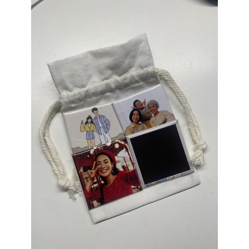 รับทำแม่เหล็กติดตู้เย็น ขนาด 5x5ซม. ไม่มีขั้นต่ำ คละรูปได้