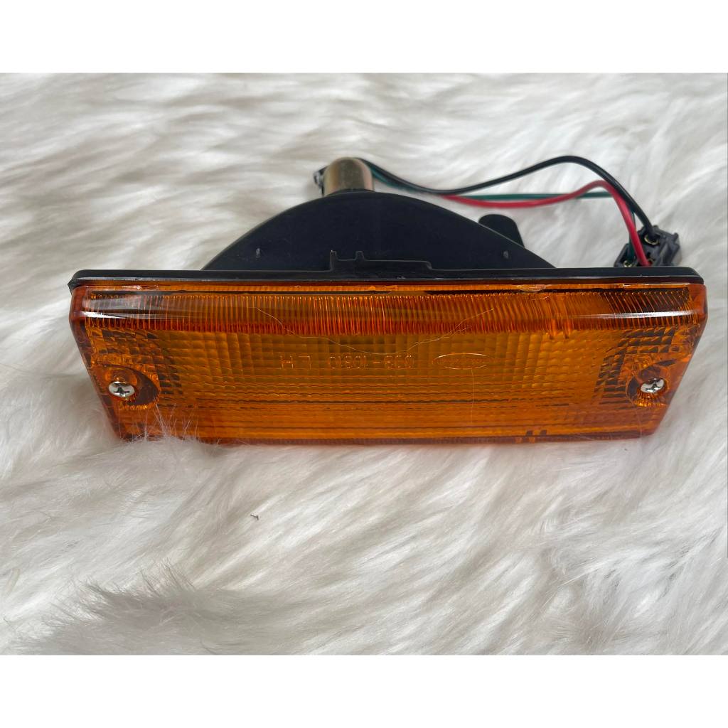 ไฟหรี่ในกันชน ISUZU TFR