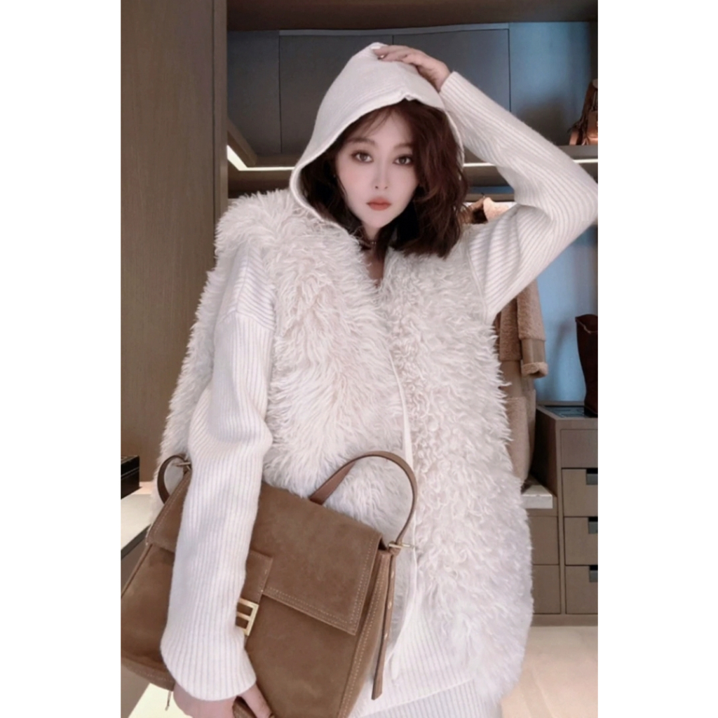 รหัส 👉🏻 B1511 SET Airport look เซ็ทไหมพรม 2 ชิ้น สุดคุ้มซื้อ1ได้ถึง2 เสื้อไหมพรมที่มาพร้อมกางเกงบอกเ