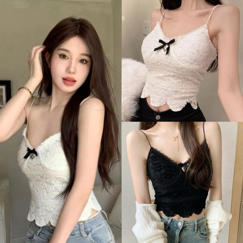 พร้อมส่ง เสื้อสายเดี่ยว มีฟองน้ำ สม๊อกข้างหลัง บลาลูกไม้ พร้อมจี้รูปหัวใจ