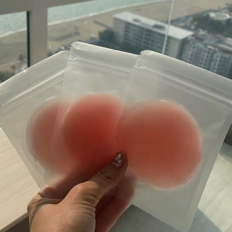 ซิลิโคนปิดจุก เนื้อนิ่ม ทรงกลม กันโป๊ สีเนื้อ จำนวน 1 คู่