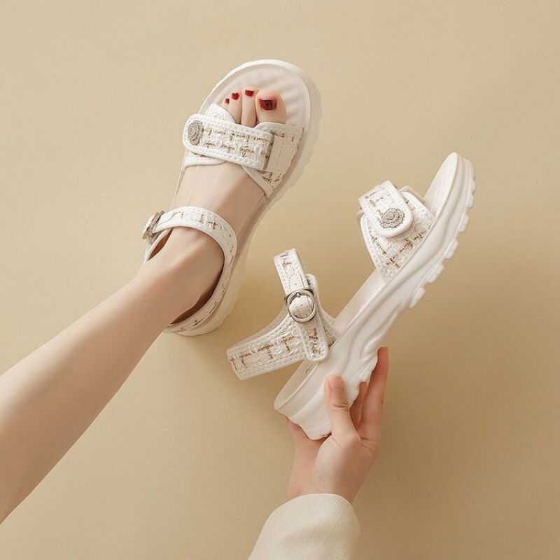 QKshop พร้อมส่ง รองเท้าแตะรัดส้นแฟชั่นคุณผู้หญิง ดีไซน์สวยใส่ง่ายแมทช์ได้ทุกชุดจะใส่สำคัญได้หมดแถมวัสดุยางดูแลง่าย