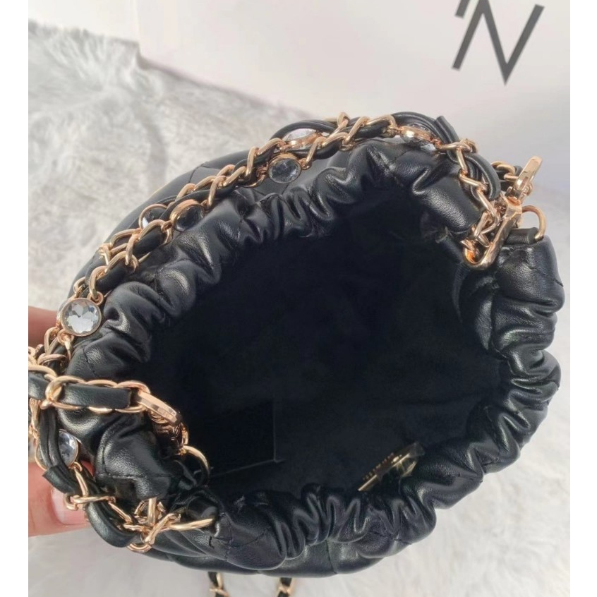 กระเป๋าทรงช้อปปิ้ง LYN คอลใหม่ล่าสุด ฟอนที เเบบสายโซ่ คล้องไหล่ ขนาด 8 นิ้ว เเต่งเพชร - รูปที่ 6