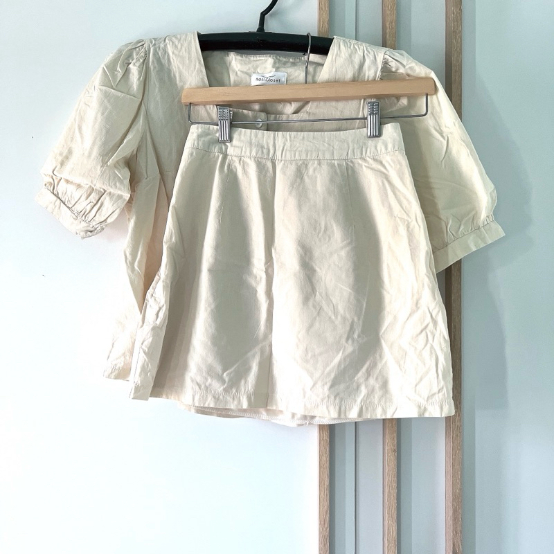 ชุดเซ็ทกระโปรง น่ารักสดใส งานป้าย Rasi.Closet