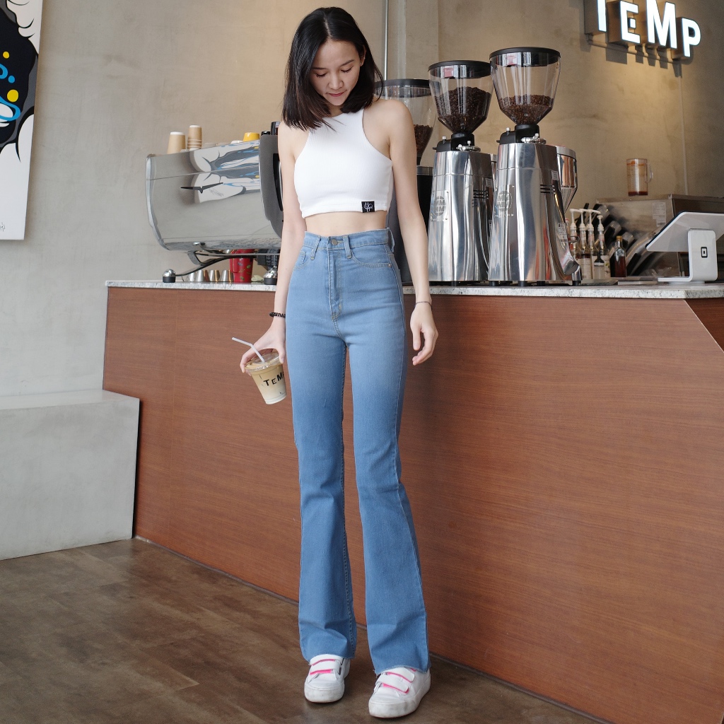 กางเกงยีนส์เอวสูงขาม้าสีทูโทน รุ่น TwoTone Bootcut