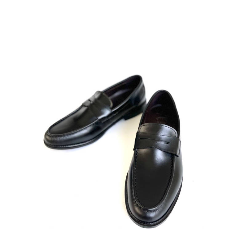 Classic Loafers เปลี่ยนไซส์ฟรี รองเท้าคัชชูหนังแท้ สีดำ พื้นขอบดำ ใส่ออกงาน งานพิธี หรือใส่ทำงาน