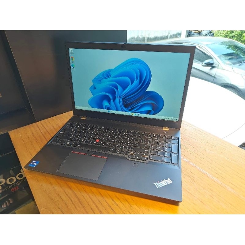 Thinkpad P15v Gen 3 Workstation - Core i7-12700H + GPU: Nvidia Quadro T600 (4GB)
