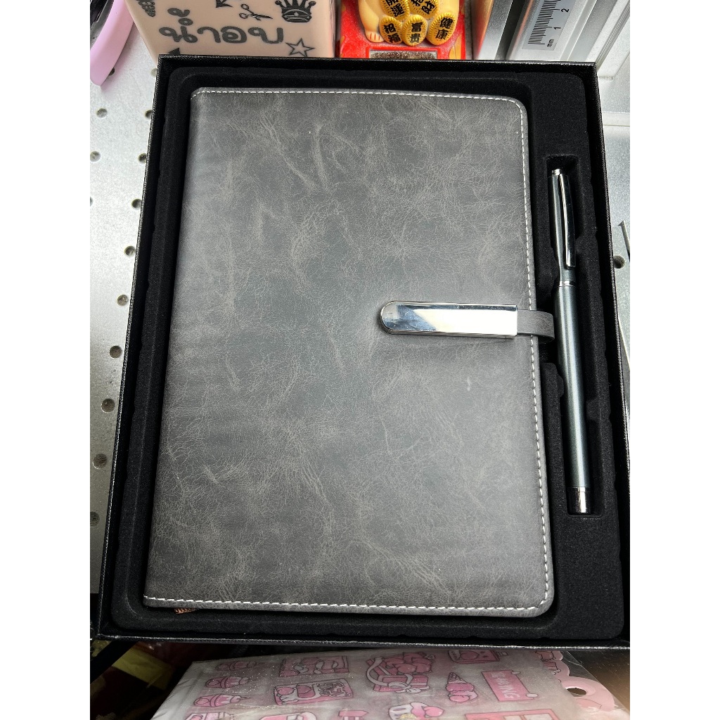 สมุดไดอารี่ สลักชื่อฟรี*** Diary Notebook gift set in black box ปกหนัง 200 หน้า