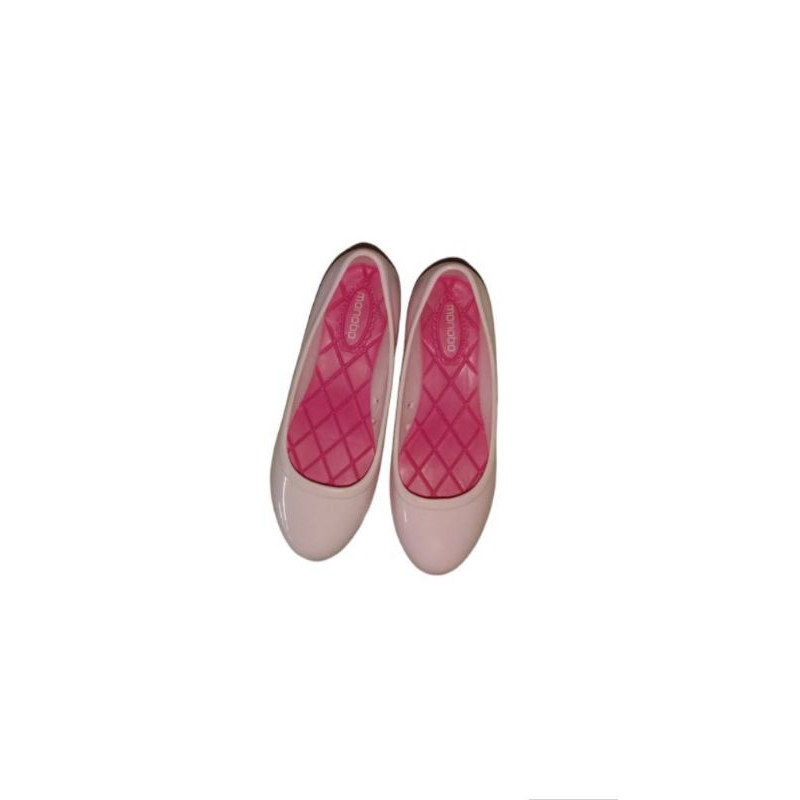 รองเท้าผู้หญิงยี่ห้อ monobo