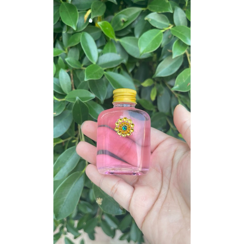 🌹น้ำกุหลาบ สำหรับถวายและสรงสนาน พระแม่และองค์เทพได้ทุกพระองค์ ขนาด 30ml