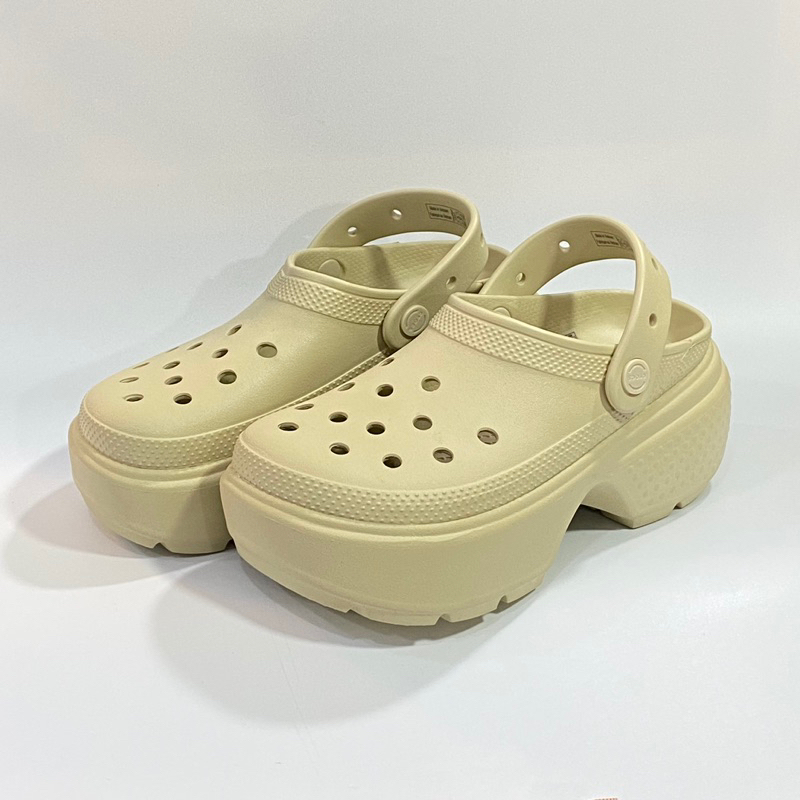CROCS Stomp Clog รองเท้าลำลองผู้ใหญ่ 209347-2Y2 พร้อมส่งในไทย
