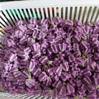 ❤️พร้อมส่ง❤️ ดอกรักดินปั้นสีม่วง ไซส์ M สูงประมาณ 1.4 ซม.