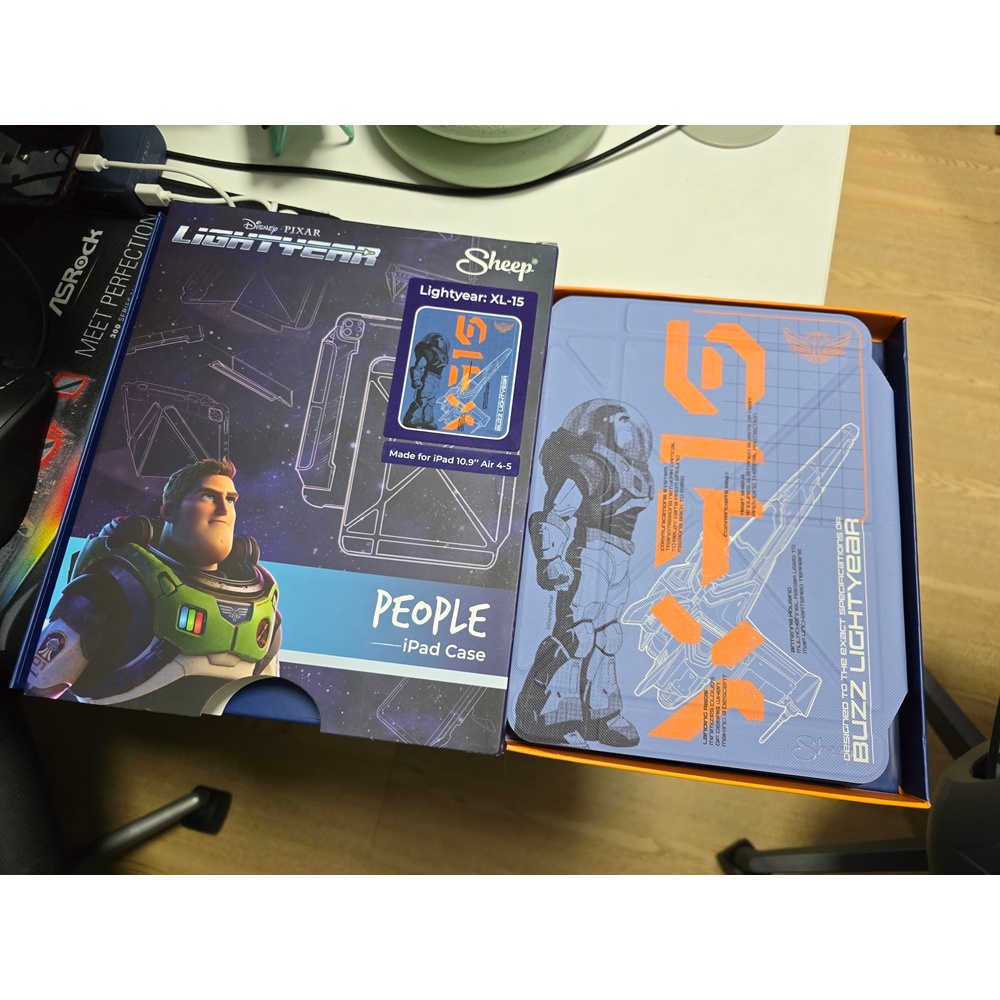 เคส iPad Air 10.9" AppleSheep People - Lightyear Collection ของใหม่ใช้น้อย