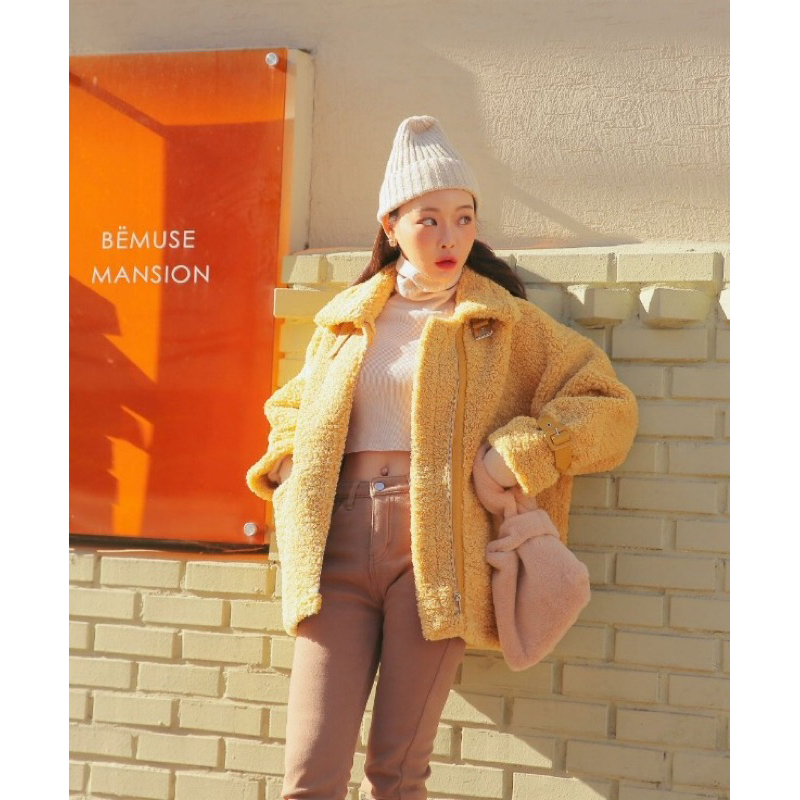 ส่งต่อ 💛 Arya oversize biker jacket : flat2112