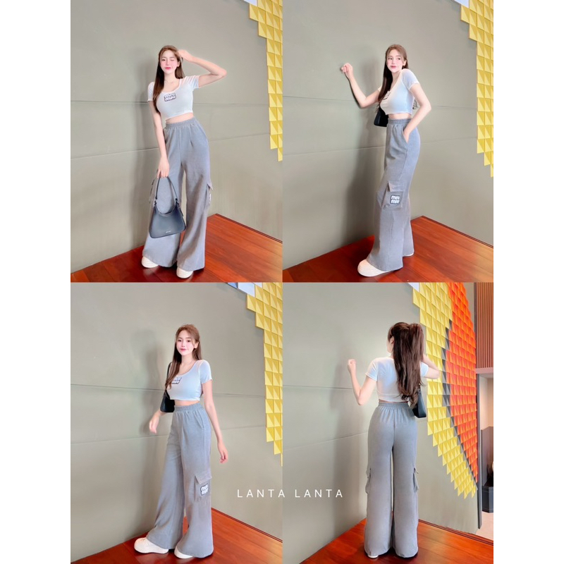 (n)(e)(w) เซ็ต miu 2 ชิ้น ครอปคอเหลี่ยมติดอะไหล่ miu miu มาพร้อมกางเกงขายาวทรงสวย เเต่งกระเป๋ามิวๆขน