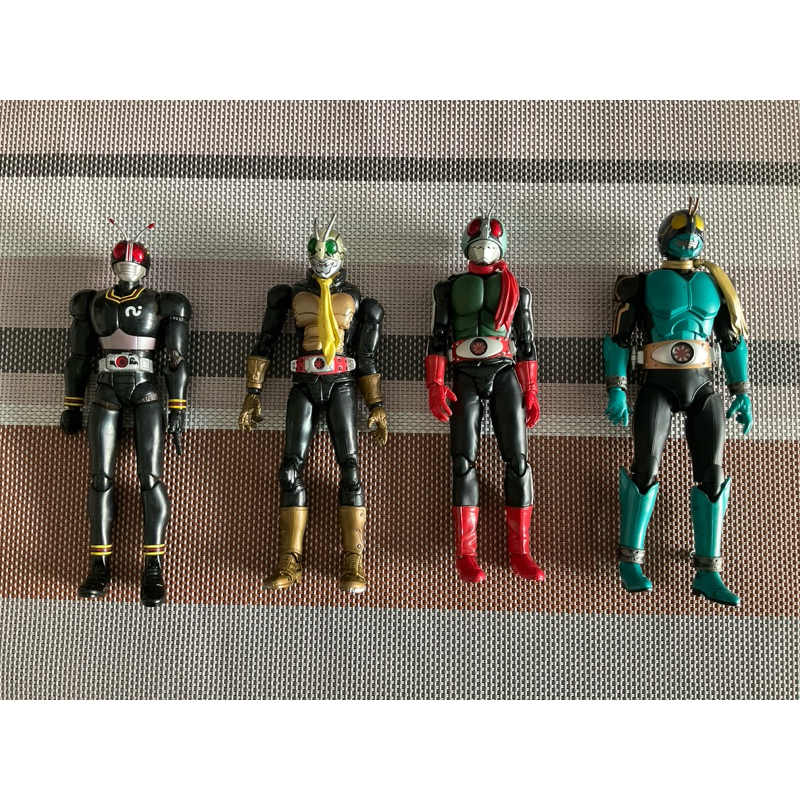 S.H.Figuarts kamen rider v2, rider 3 และ shocker rider