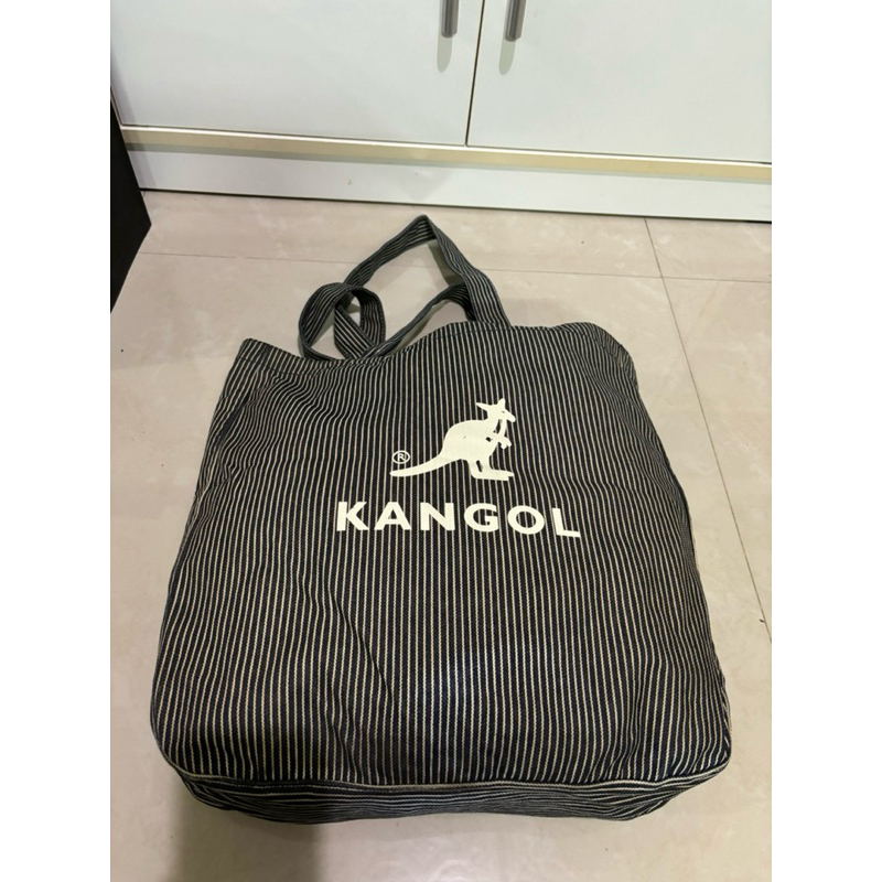 กระเป๋าสะพาย KANGOL มือสอง