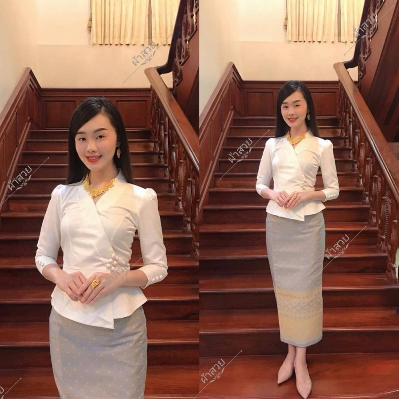 ชุดผ้าไหมทรงป้ายหน้า แต่งชายระบายอัดผ้ากาว(เสื้อ + ผ้าถุงป้ายฟรีไซด์)