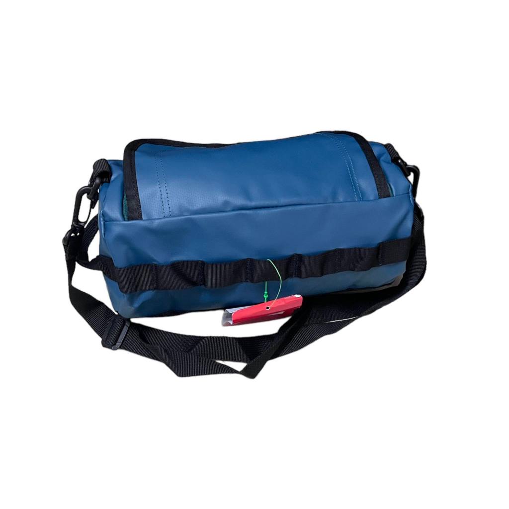 กระเป๋าสะพายข้าง ทรงหมอน ผ้ากันน้ำได้ TNF - รูปที่ 7