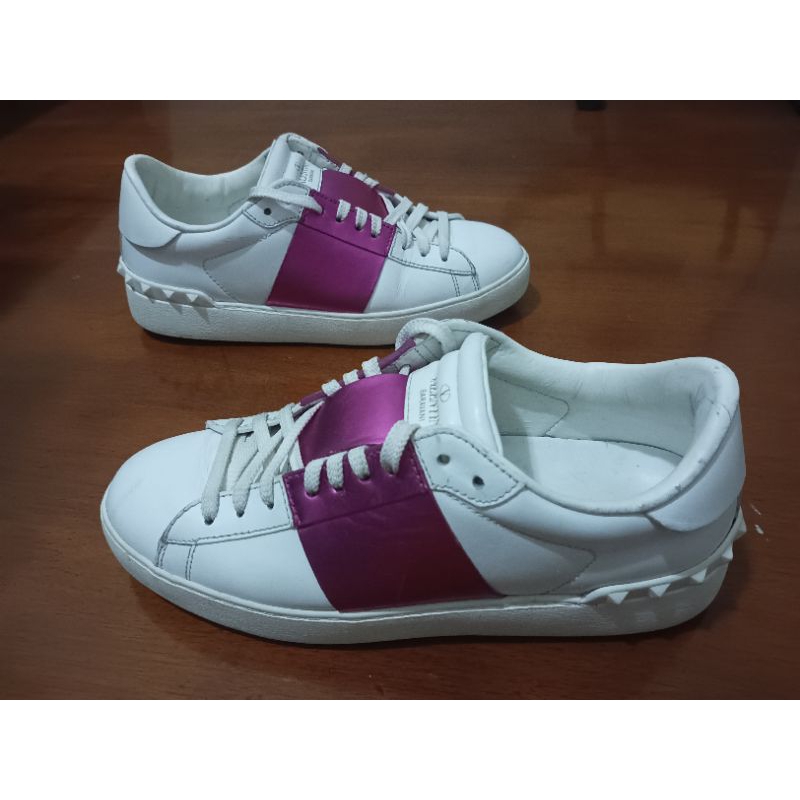 VALENTINO GARAVANI Open Leder Sneaker                                     Size 37eu / 24.5cm.