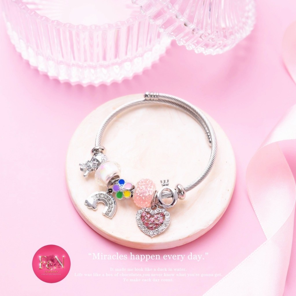 สร้อยข้อมือ PANDORA ( 00013 )กำไลข้อมือ ผู้หญิง กำไลแพนโดร่า พร้อมกล่อง