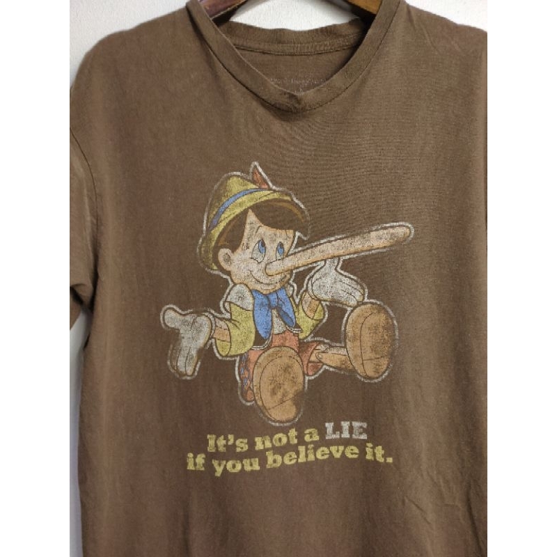 เสื้อยืด มือสอง ลายการ์ตูน Disney: Pinocchio อก 38 ยาว 26