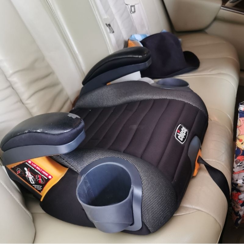 Chicco  Go Fit Booster Seat มือสอง เบาะนั่งเสริมในรถยนต์สำหรับเด็กโต