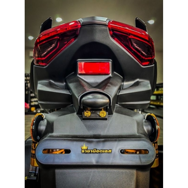 น๊อตยึดไฟส่องป้าย ใส่รุ่น X-max ได้ทุกปี (ราคา คู่ละ) งานสแตนเลสแท้ มี 3 สี