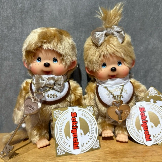 พร้อมส่ง ! Sekiguchi Monchhichi 40th Anniversary Gold MCC S size 8 Inch (20 Cm) น่ารัก น่าสะสม ของให