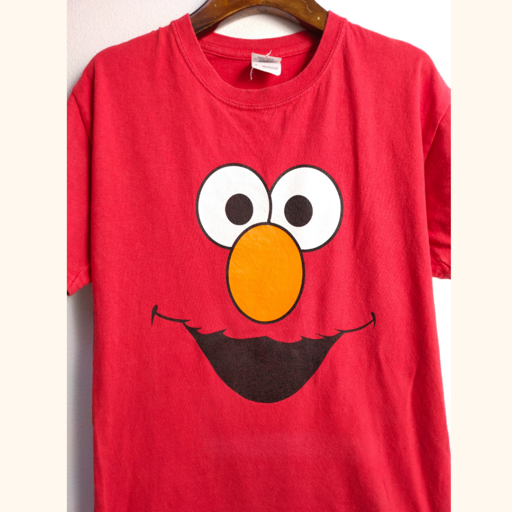 เสื้อยืดมือสอง ลายการ์ตูน SESAME STREET อก 38 ยาว 25