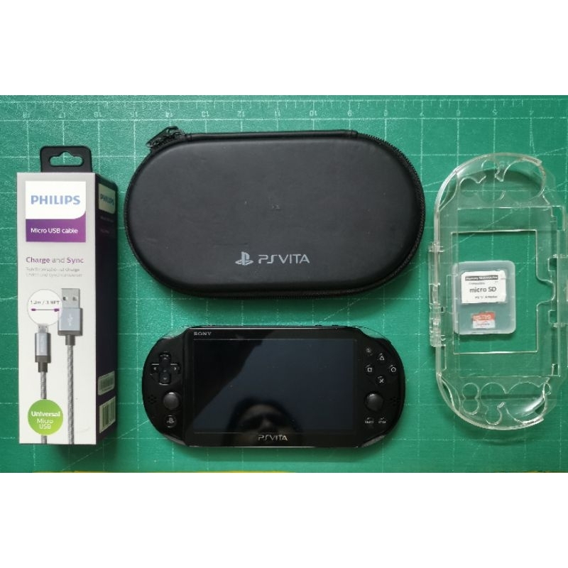 เครื่องเกม​ Psvita​ 2000​ แปลงแล้ว​เรียบร้อย​ เล่นสนุก​ ทุกๆเกมส์​ ครับ🤩