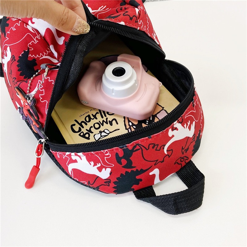 กระเป๋านักเรียนอนุบาล กระเป๋าเป้เด็ก การ์ตูนไดโนเสาร์น้อย ป้องกันการสูญหาย 24*21*11CM - รูปที่ 7