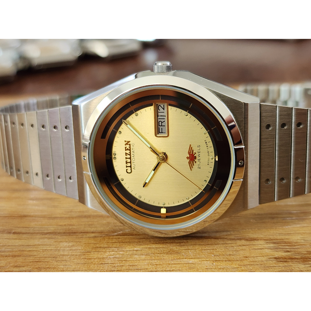 นาฬิกา Citizen automatic สภาพใหม่ จากปี 1970 สภาพสวยมากๆ หน้าปัดสีทอง