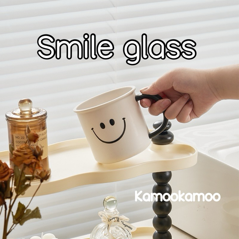 พร้อมส่ง🎉 แก้วพลาสติก แก้วน้ำ smile face ของแต่งห้อง