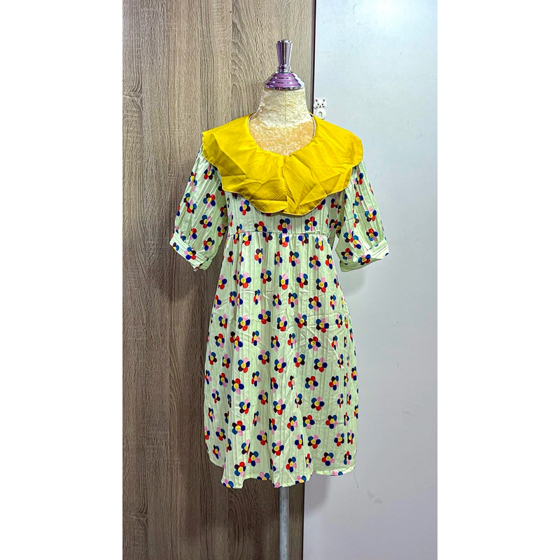 เดรสดอกไม้ยิ้ม🌺ผ้าเปลือกไม้คอบัวแต่งระบาย มือ1 ป้าย P. pream Shop