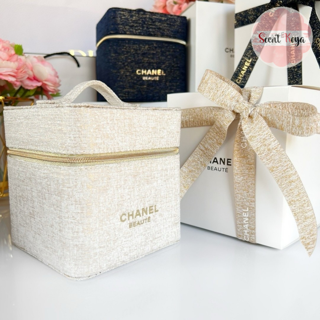 ของแท้ &gt;&gt; กระเป๋าเครื่องสำอาง Chanel Beaute Makeup Box VIP Bag Collection 2023 สีขาว