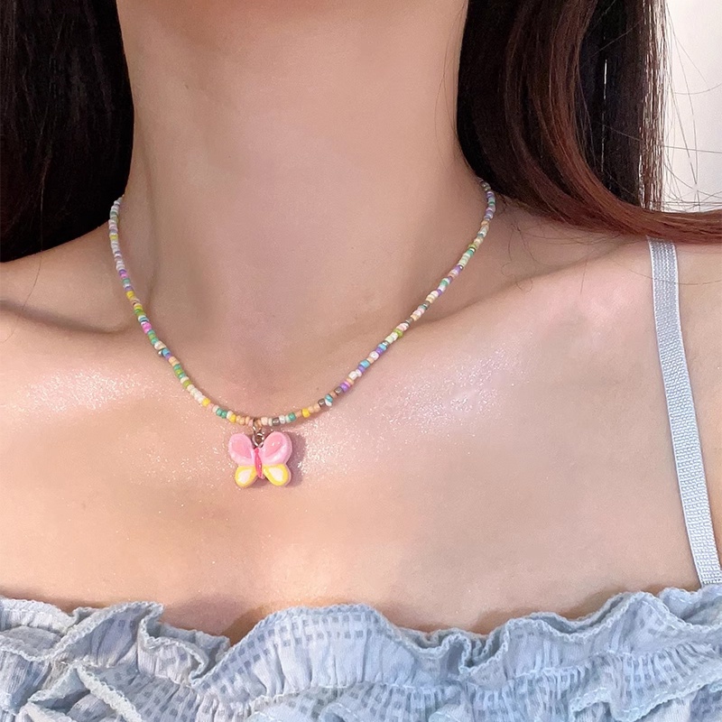 [จัดส่งในกทม] แฟชั่นเกาห สร้อยคอลูกปัดจี้ผีเสื้อที่มีสีสัน น่ารัก เครื่องประดับแฟชั่น มี 3 รุ่นให้เลือก