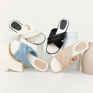 [ ลดล้างสต๊อก ] Miko รองเท้าแตะสุดนุ่ม หนังนิ่ม สายนุ่มฟู 💖🧸