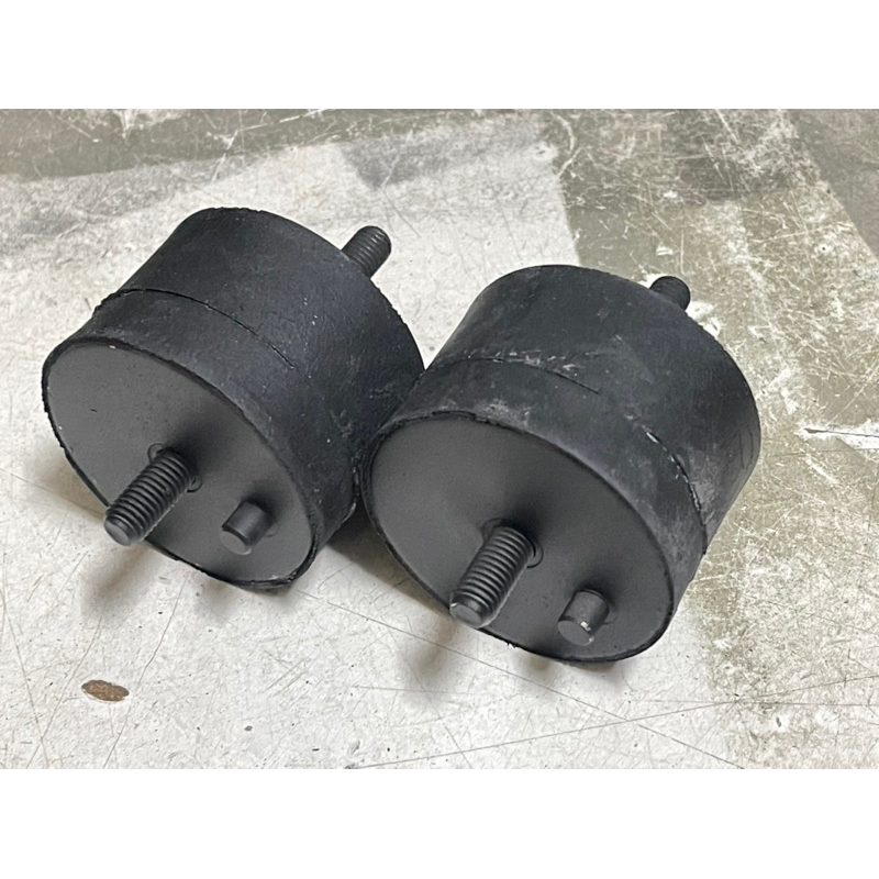 BMW ยางรองแท่นเครื่อง สำหรับรถ BMW รุ่น E30 E21 E12,3,5OE: 11811132321 11811175212