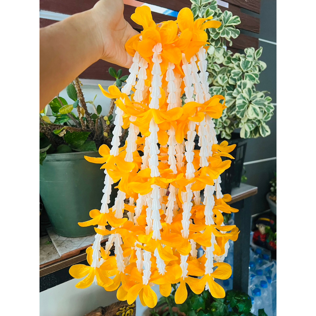 กลีบดอกไม้ (กลีบลีลาวดี คละสี 1 ถุง 50ดอก ) สินค้าพร้อมส่ง