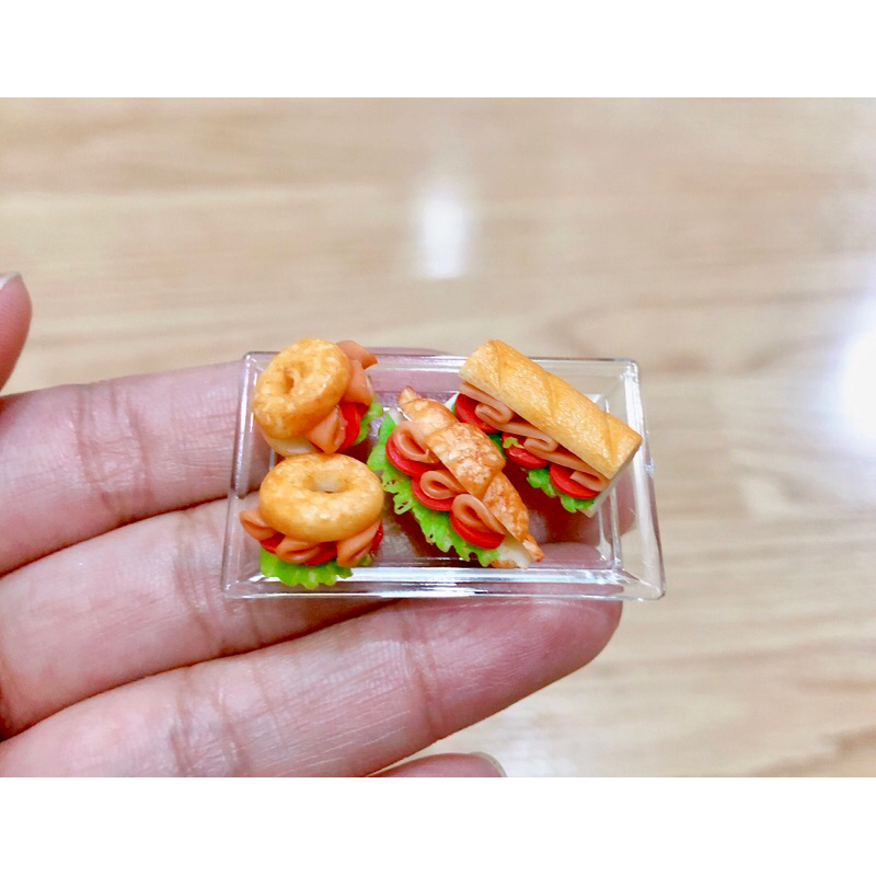 ดินปั้นแซนวิชครัวซองจิ๋ว ขนาด 2 ซม. ราคา/ชิ้น